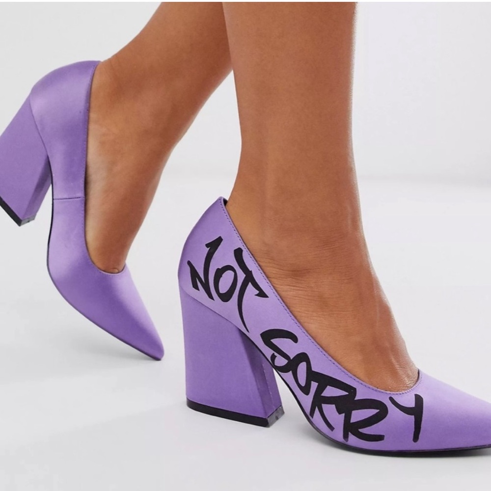 Purple pumps